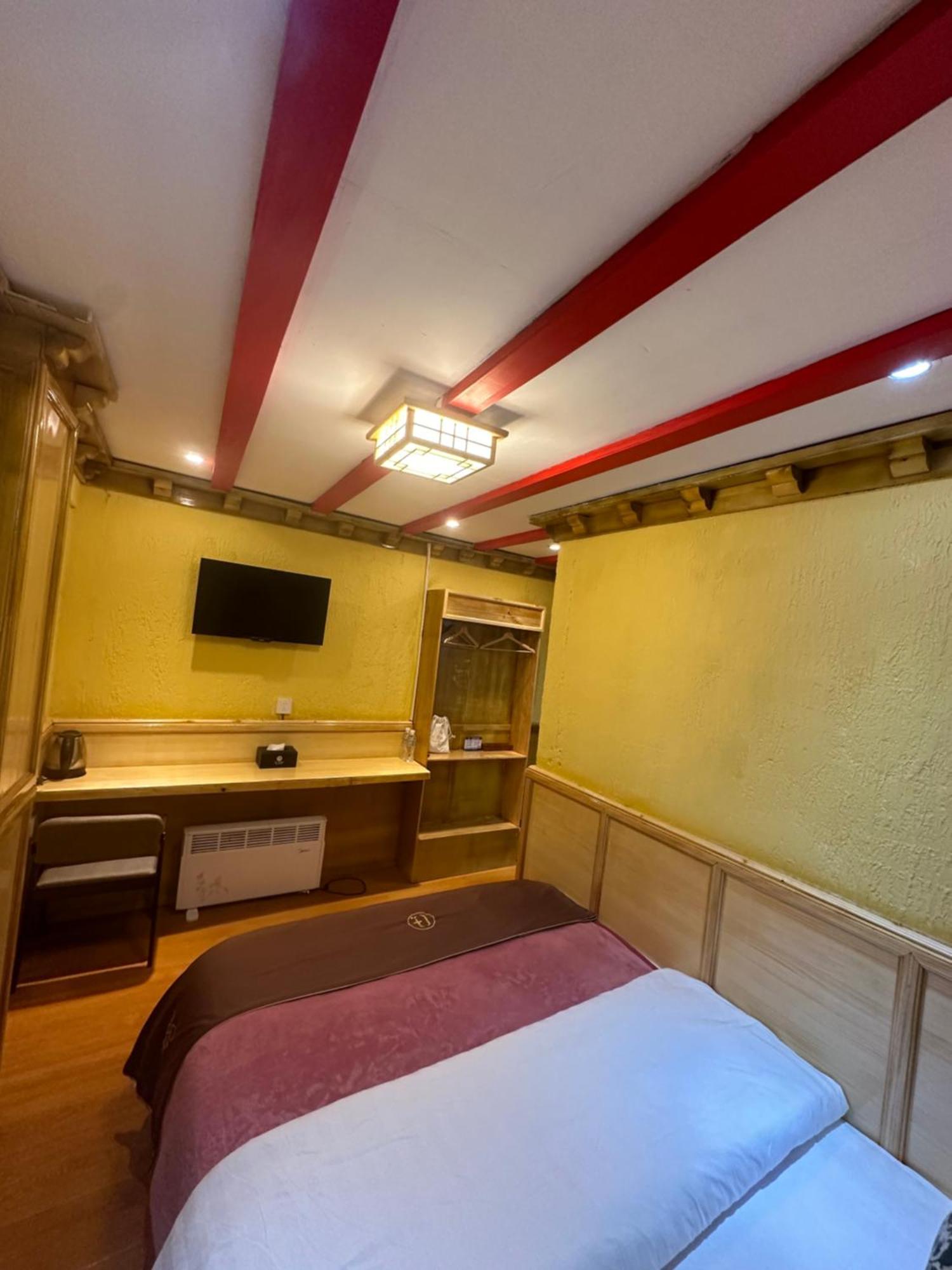 Yi'S Hostel Шангри-Ла Экстерьер фото