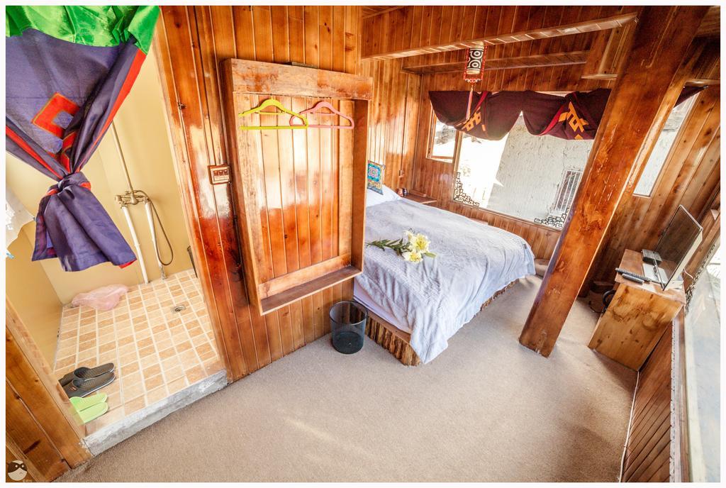 Yi'S Hostel Шангри-Ла Экстерьер фото