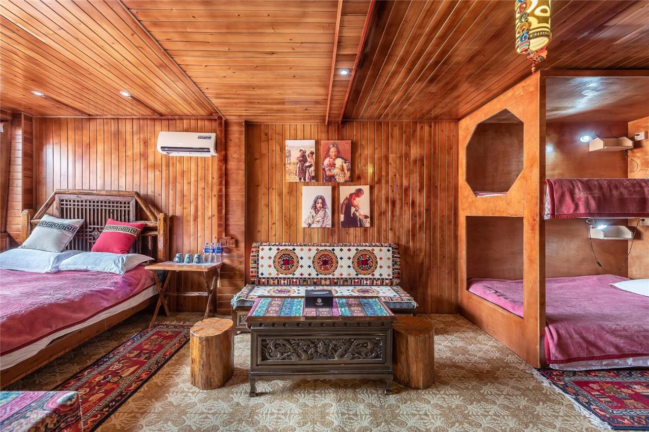 Yi'S Hostel Шангри-Ла Экстерьер фото