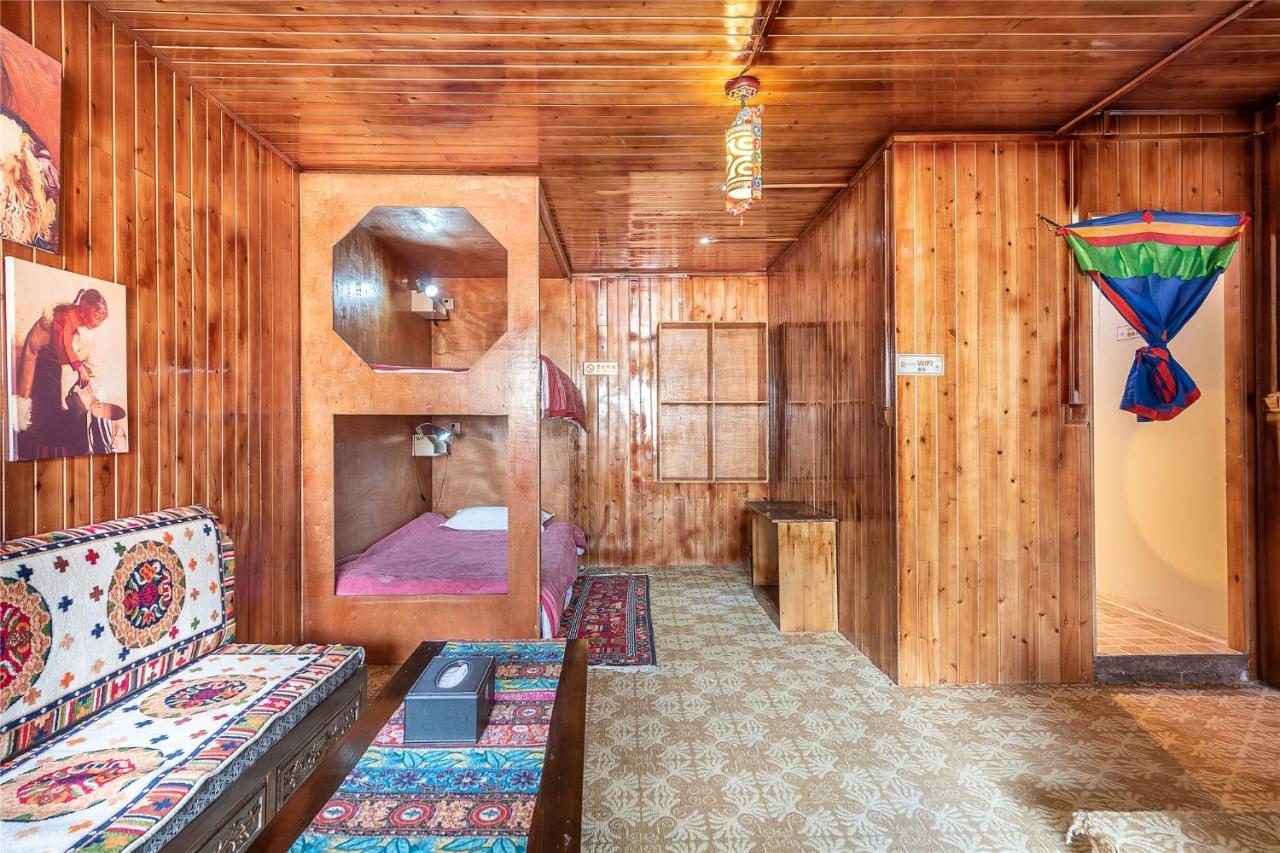 Yi'S Hostel Шангри-Ла Экстерьер фото